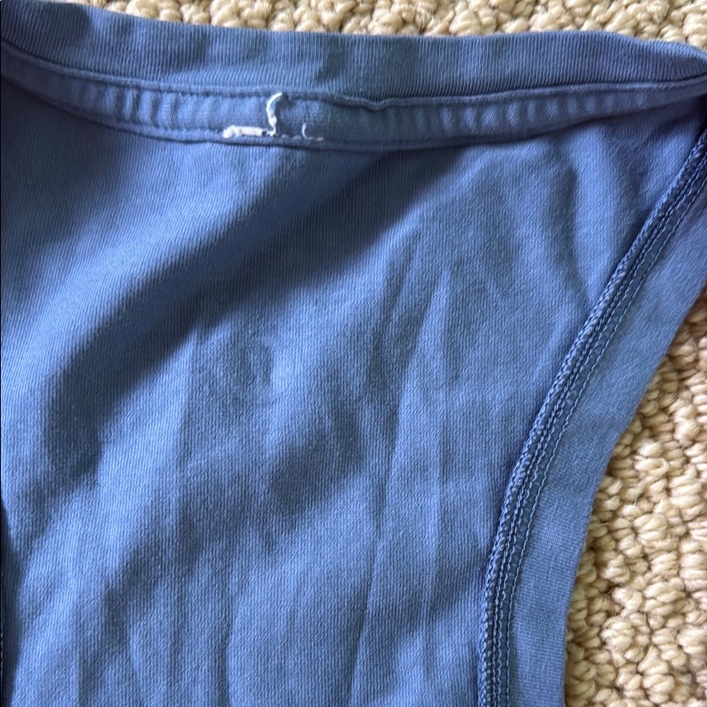 Lululemon Blue Sleeveless Women's Top - Picture 2 of 3